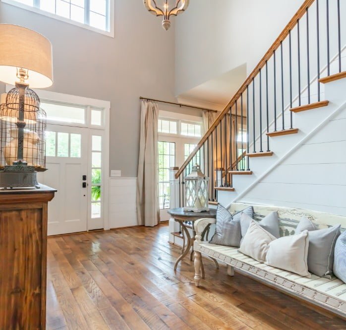 peinture residentielle residential hardwood floor bois franc finish sanding vernis